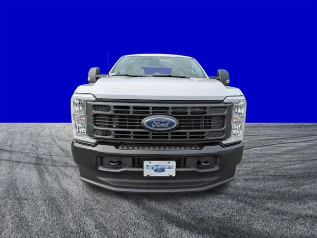 New 2026 Oxford White Ford F-350® XL image 9