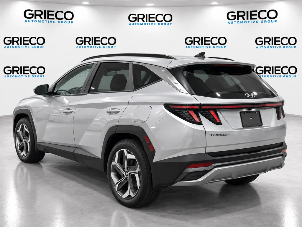 Used 2023 Silver Hyundai SEL image 2