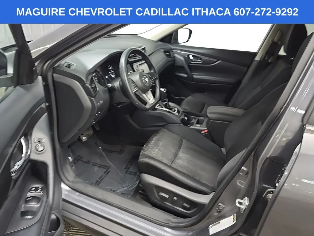 Used 2018 Gray Nissan SV image 28