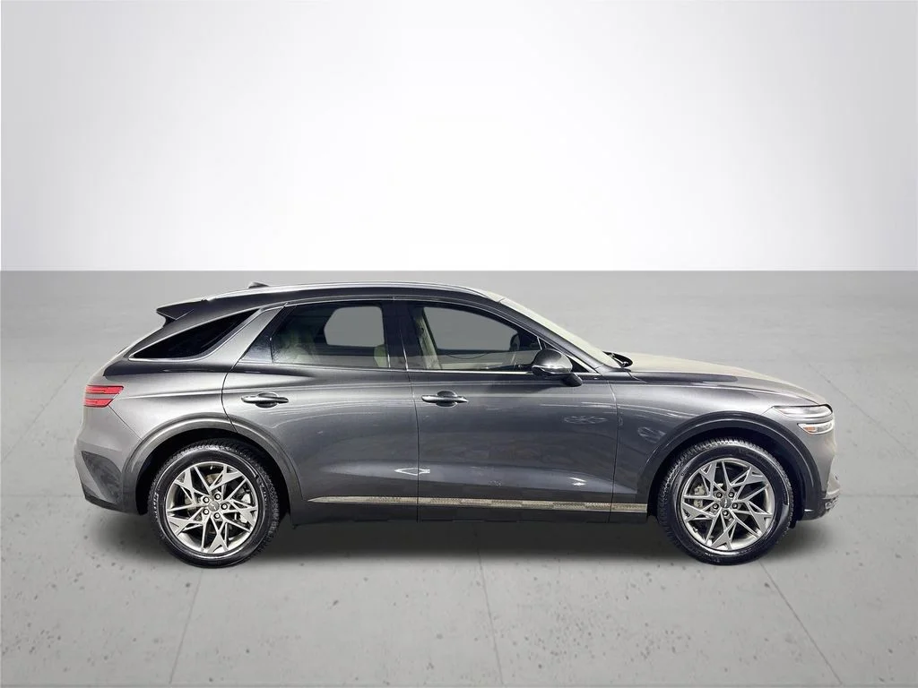 Used 2024 Gray Genesis 2.5T image 5