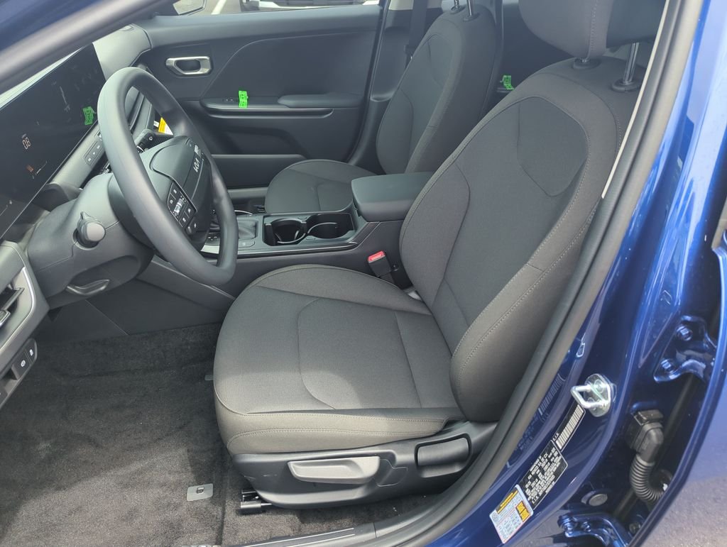 New 2026 Deep Sea Blue Kia LXS image 12