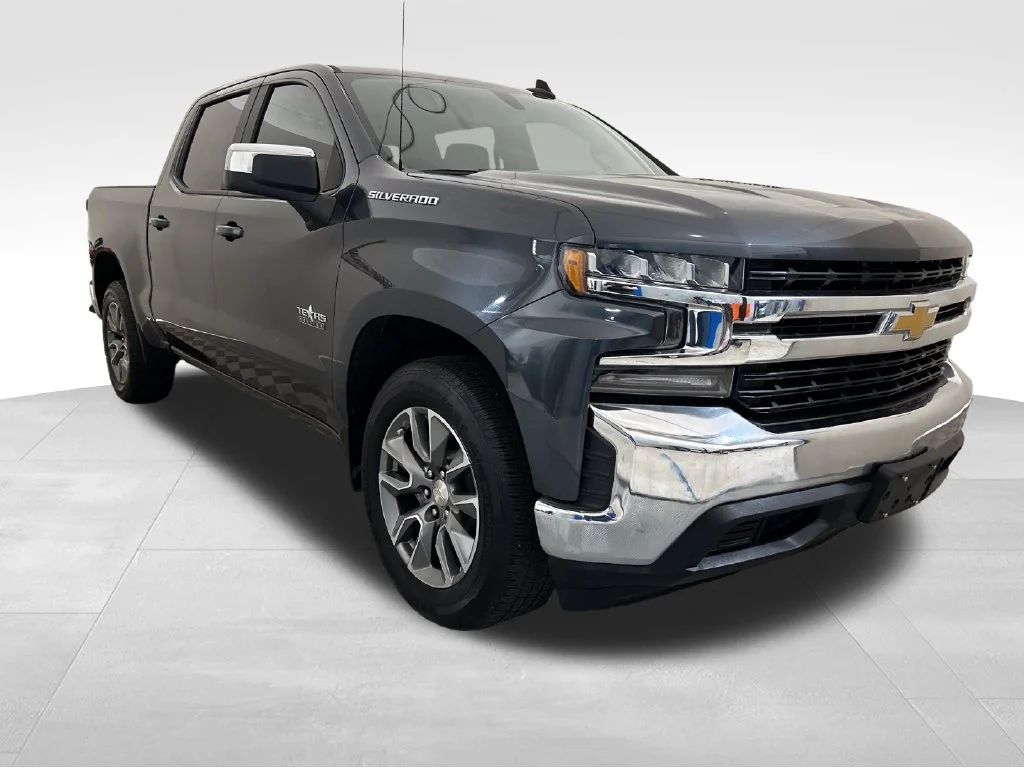 Used 2021 Gray Chevrolet LT image 9