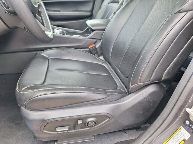 Used 2024 Baltic Gray Metallic Clearcoat Jeep Limited image 12