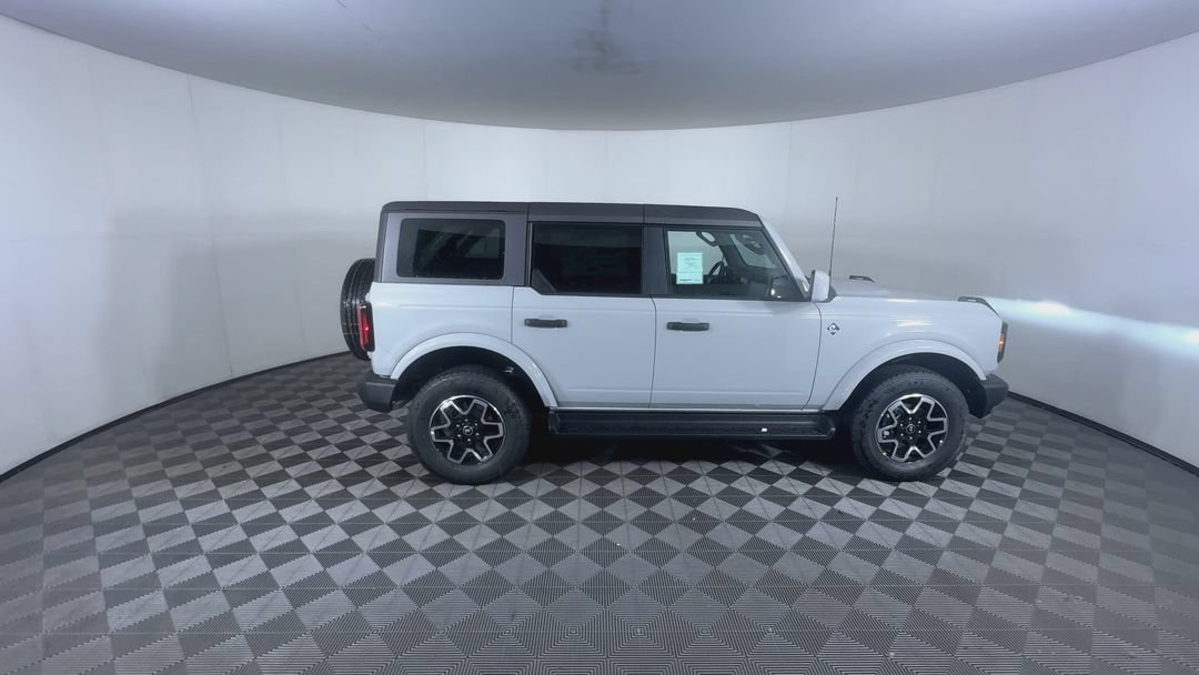 New 2026 Avalanche Gray Ford Outer Banks image 9