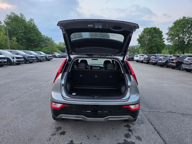 New 2026 Steel Gray Kia Wind image 9