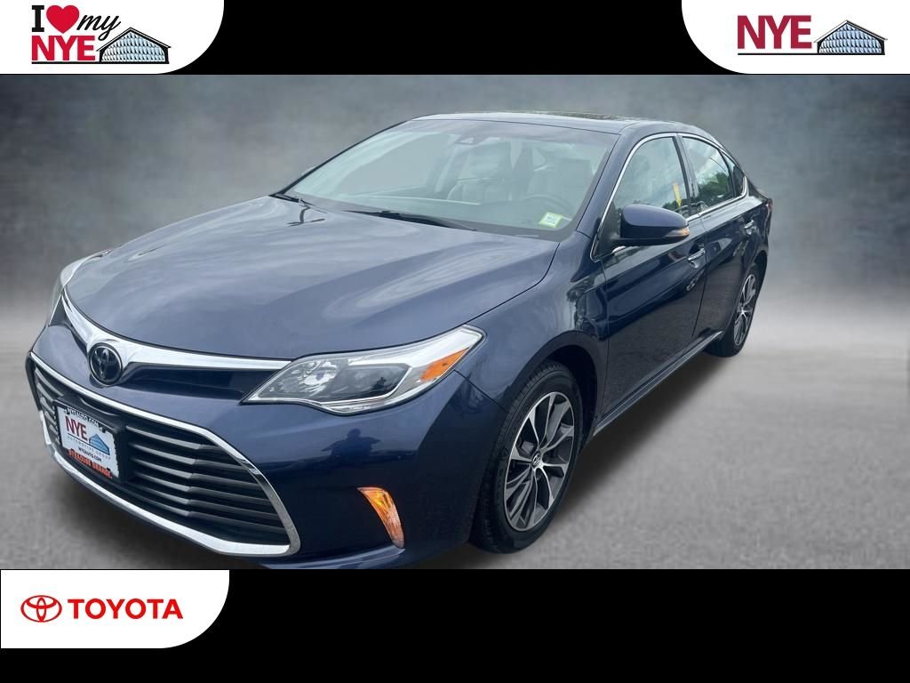 2017 Toyota Avalon XLE Premium's photo
