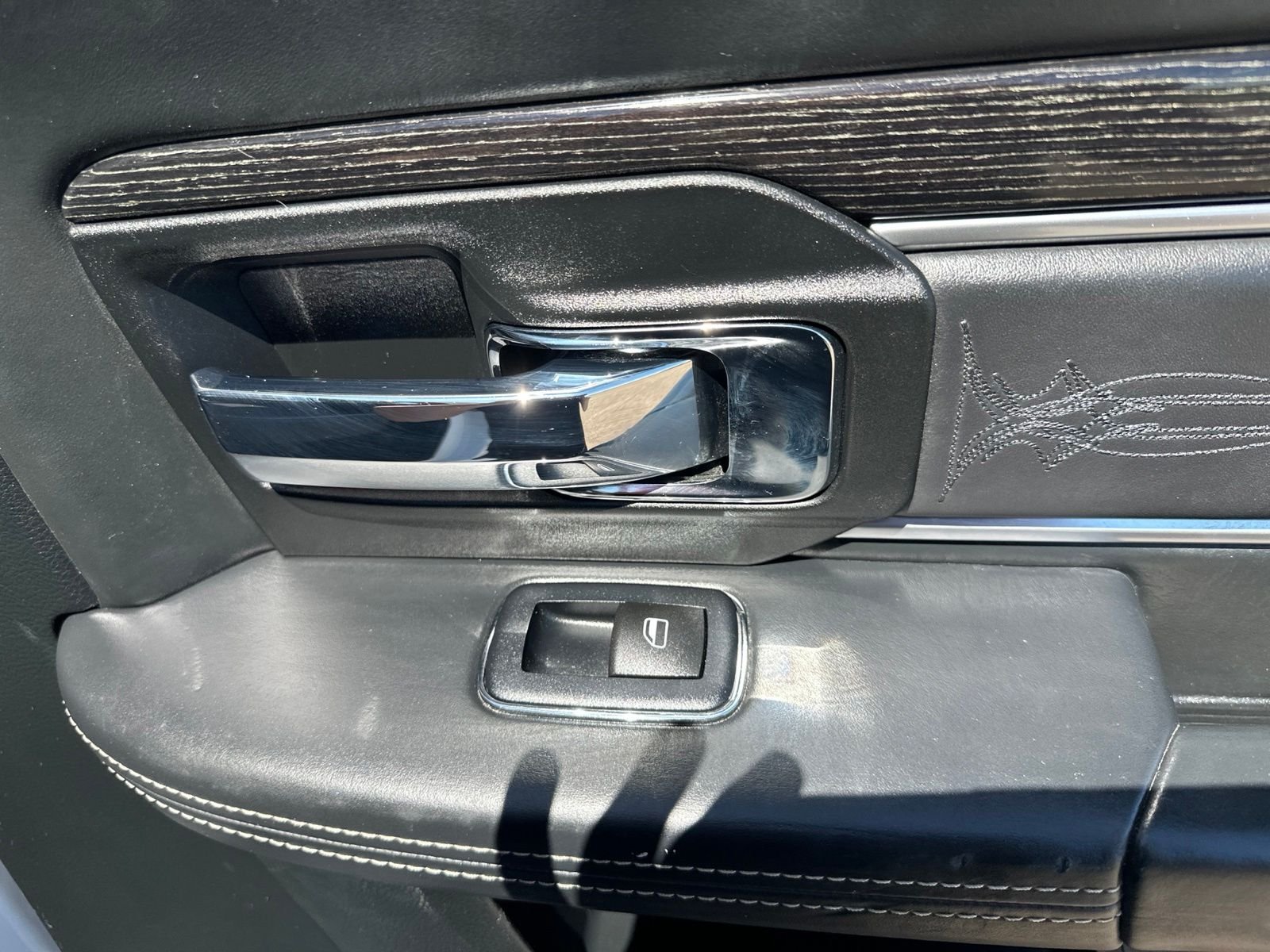 Used 2017 White Ram Laramie Longhorn image 41