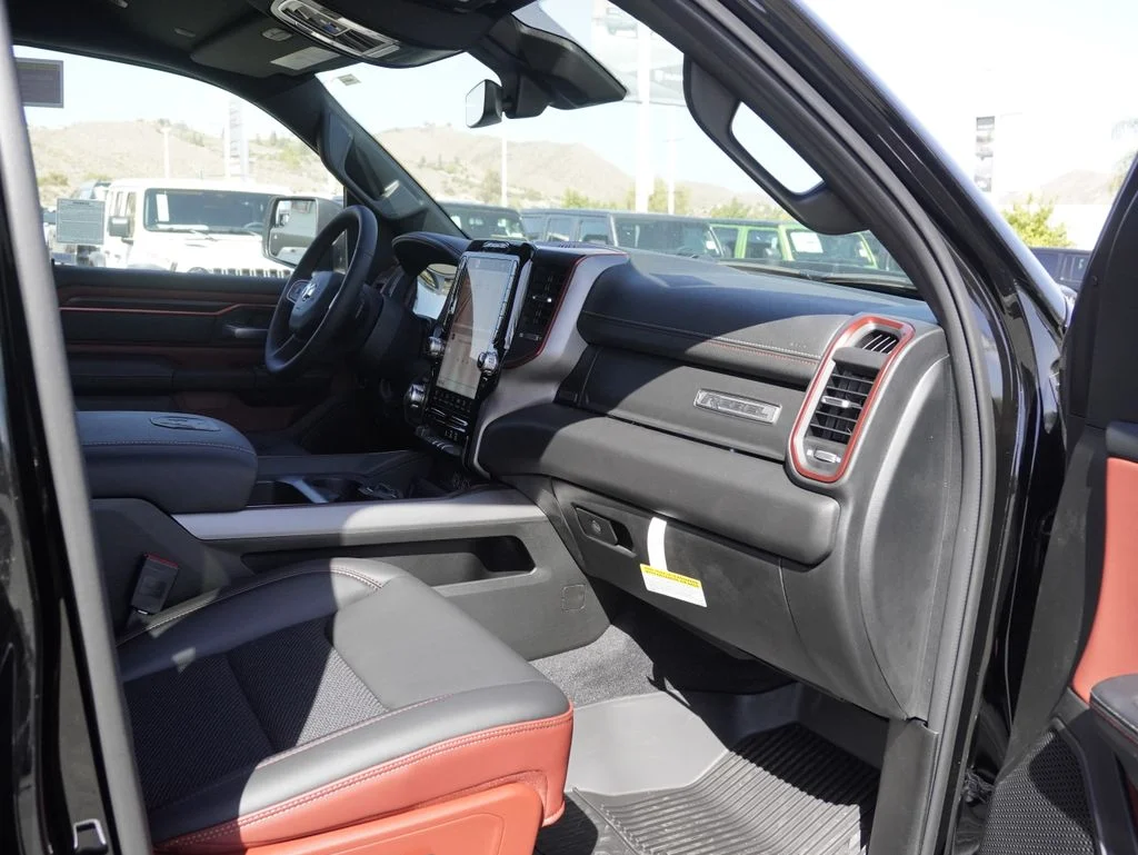 2026 RAM 1500 Rebel - Photo 24