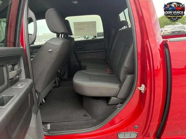 New 2026 Molten Red Pearl-Coat Exterior Paint RAM Tradesman image 24
