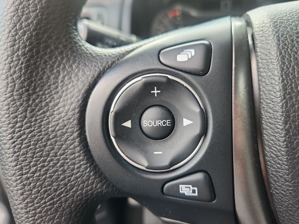 Used 2018  Honda EX image 20