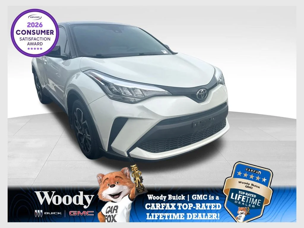 2020 Toyota C-HR XLE's photo