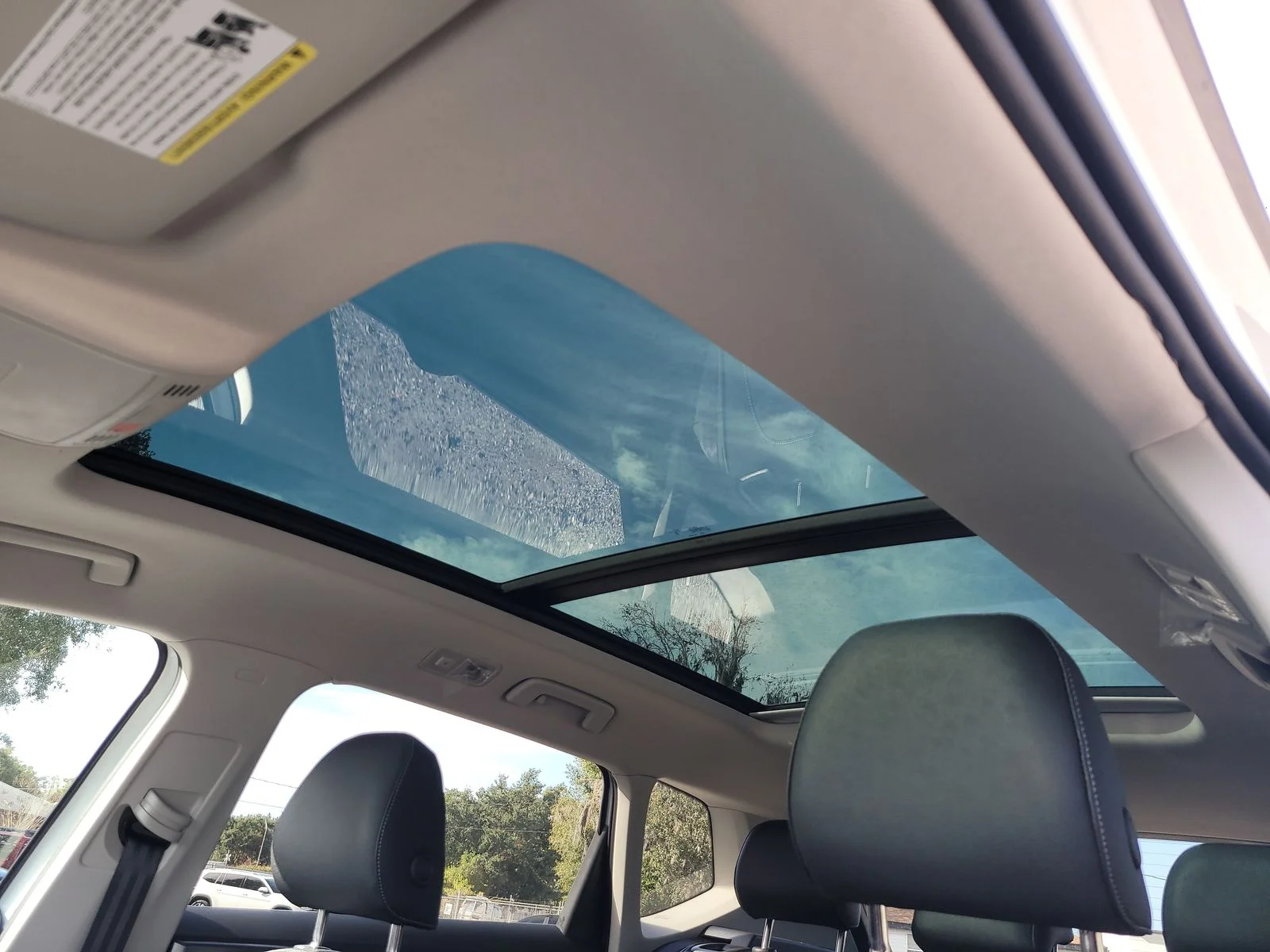 New 2026 Pure White W/Deep Black Roof Volkswagen 1.5T SE Black image 20