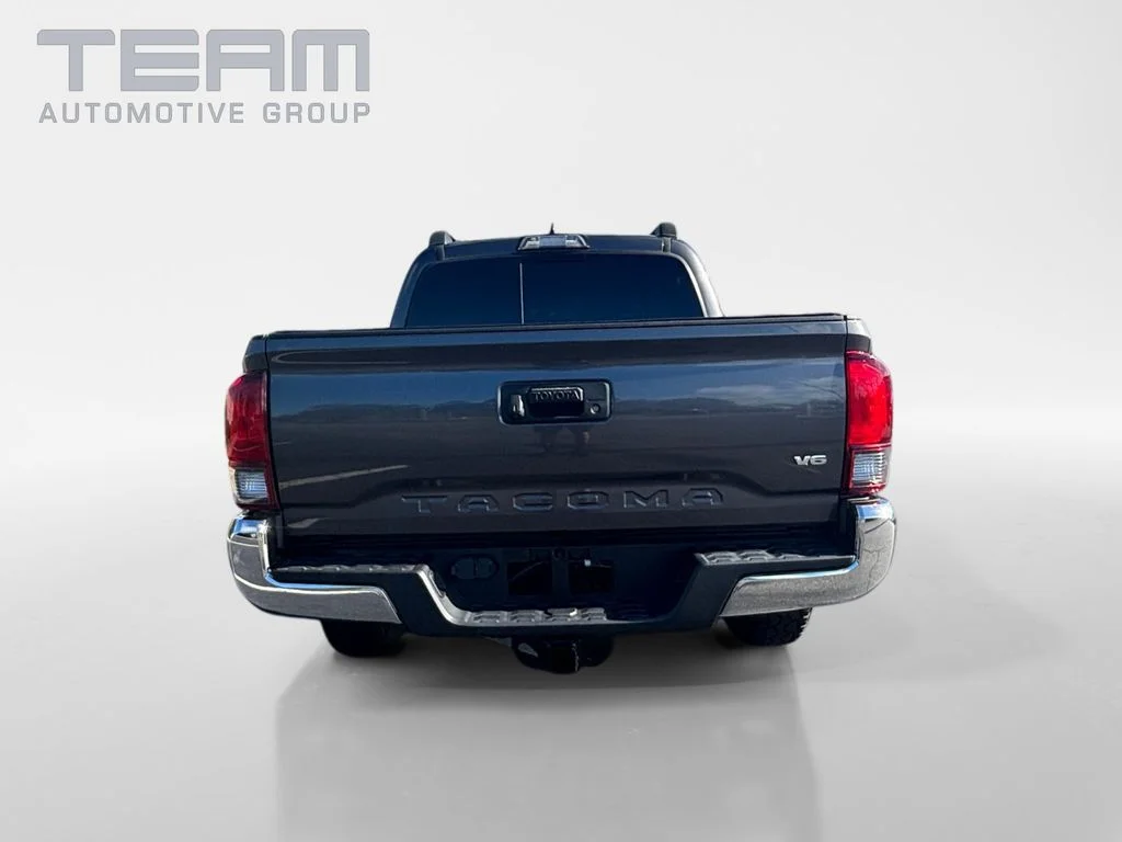 Used 2019 Gray Toyota SR5 image 6