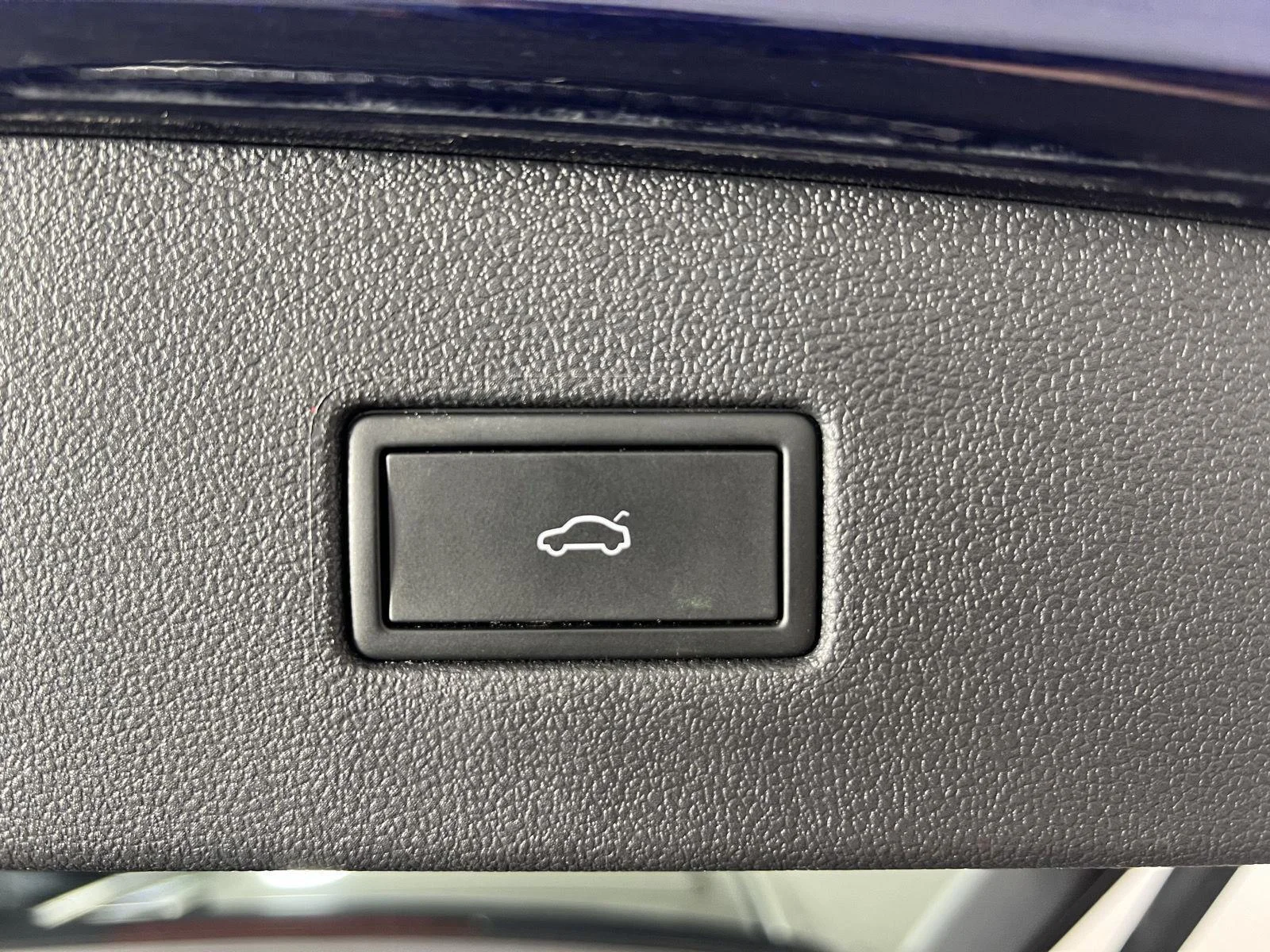 Used 2024 Atlantic Blue Metallic Volkswagen SE image 28