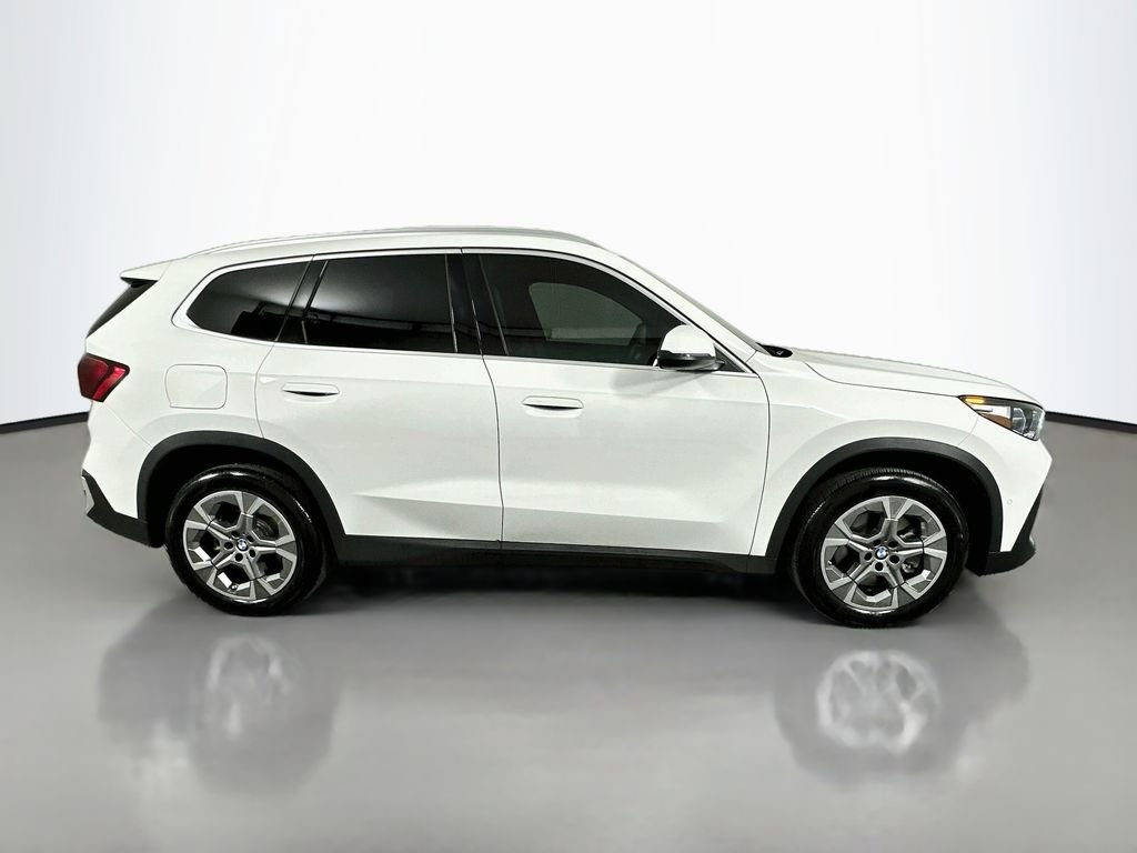 Certified Used 2023 Alpine White BMW xDrive28i image 4