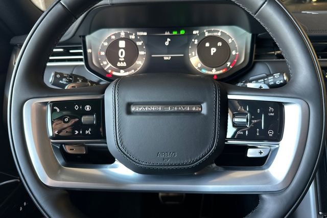 New 2026 Santorini Black Land Rover SE image 23