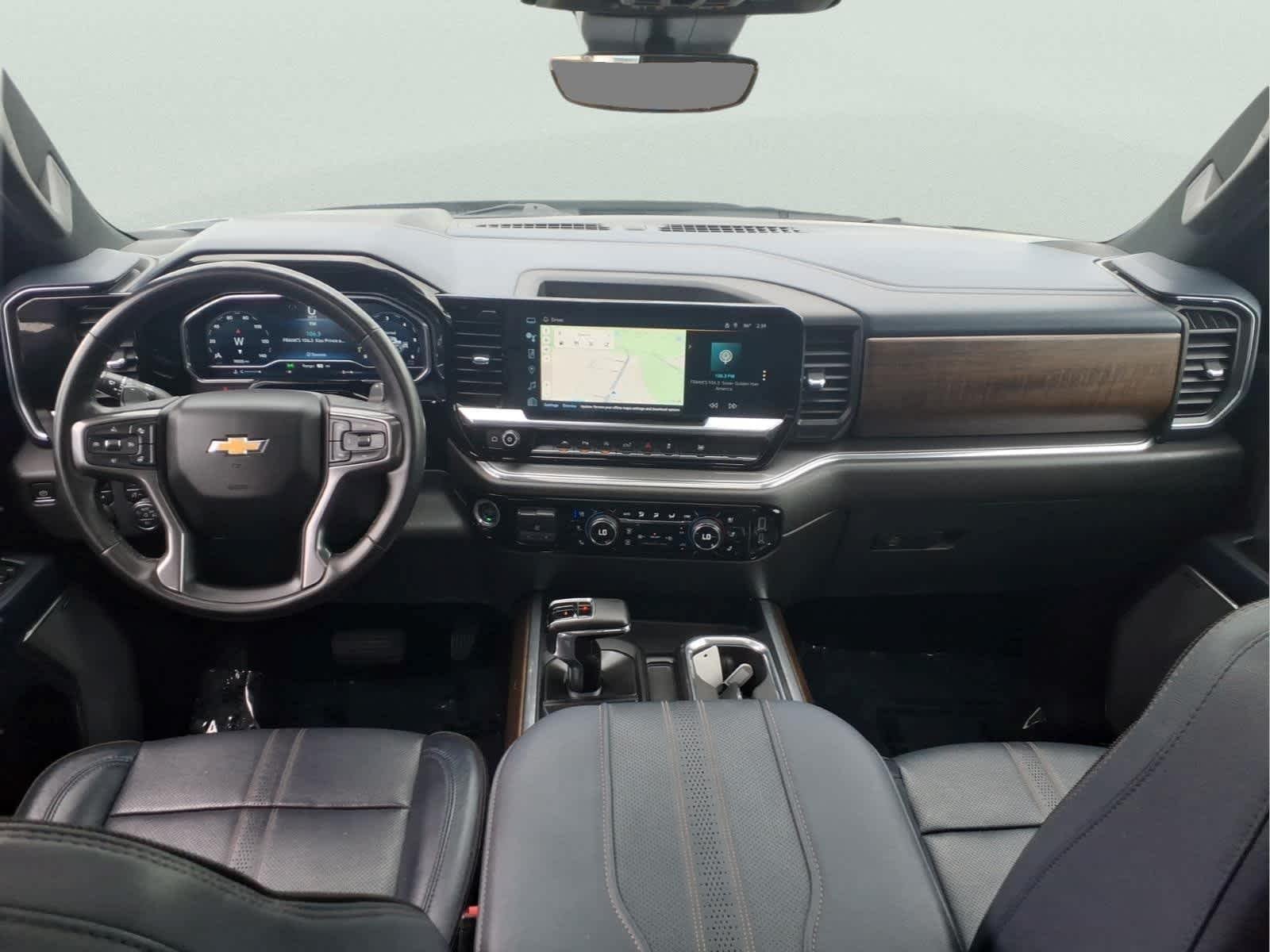Used 2023 Northsky Blue Metallic Chevrolet High Country image 18