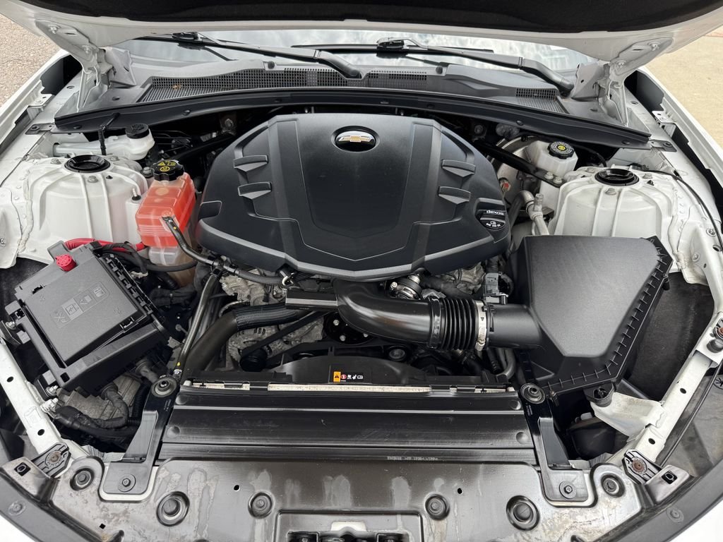 Used 2021 White Chevrolet 1LT image 10