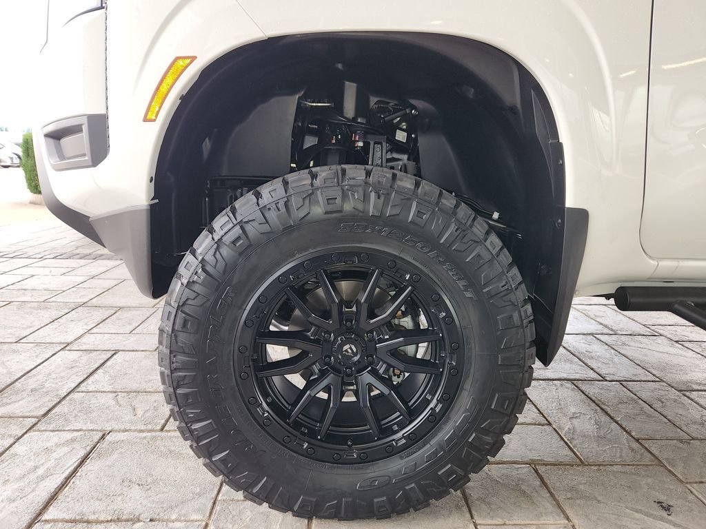 New 2026 White Nissan S 4x4 image 25