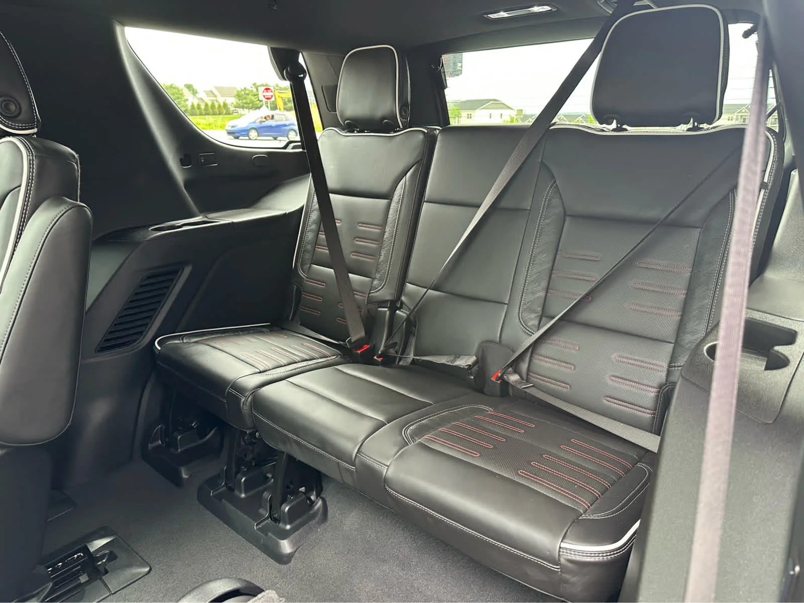 Used 2026 Onyx Black GMC AT4 Ultimate image 14