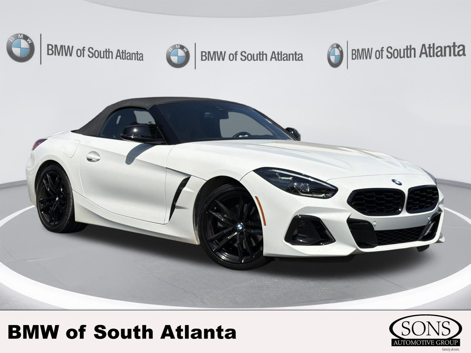 Used 2024 Alpine White BMW sDrive30i image 1