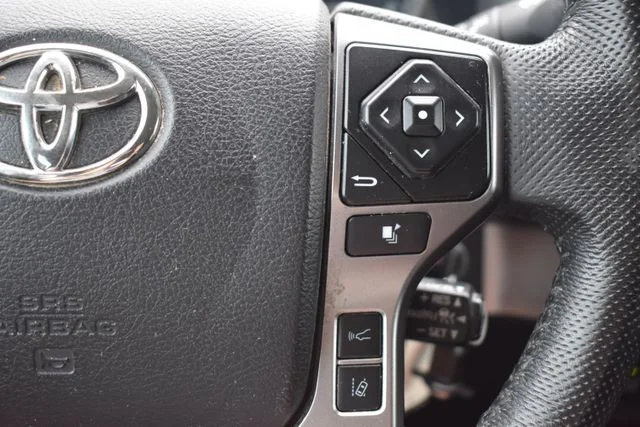 Used 2021 Green Toyota SR5 image 20