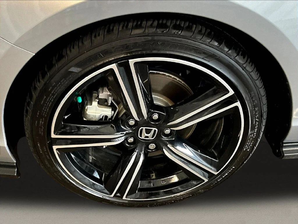 Used 2025 Silver Honda Sport image 37