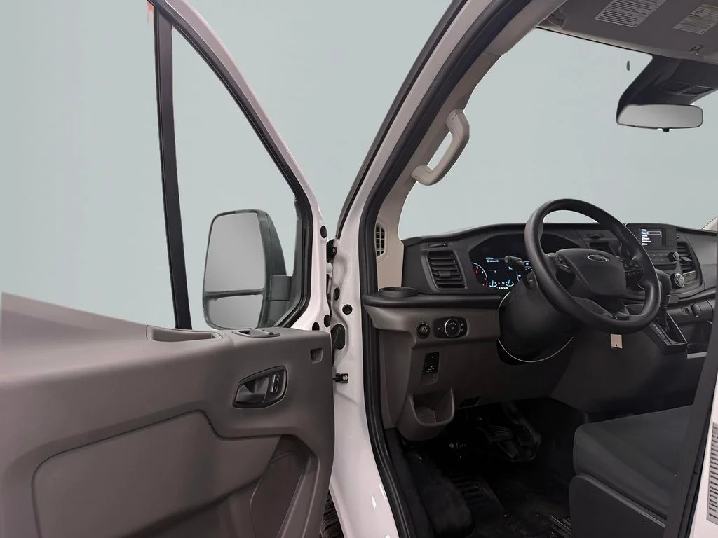 Used 2025 White Ford Base image 9