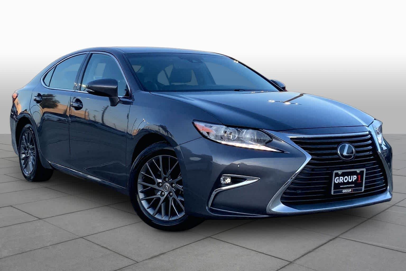 Used 2018 Nebula Gray Pearl Lexus  image 3