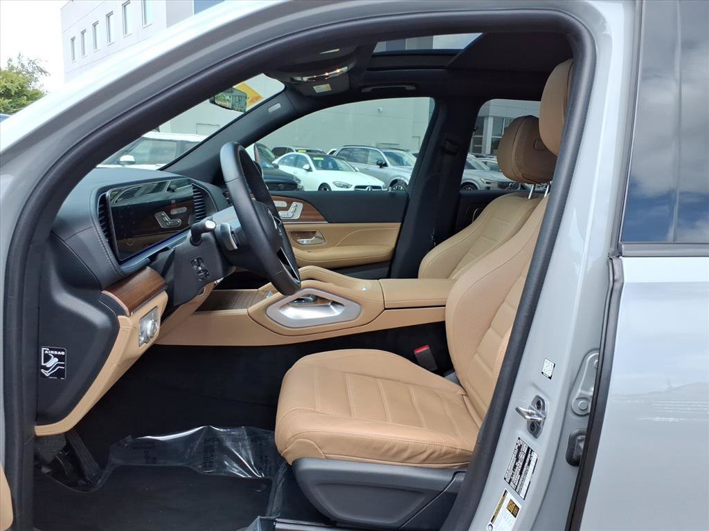 Used 2025 Gray Mercedes-Benz GLE 450e image 11