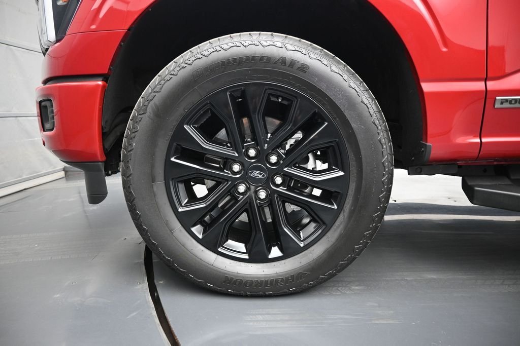 Used 2025 Red Ford Lariat image 30