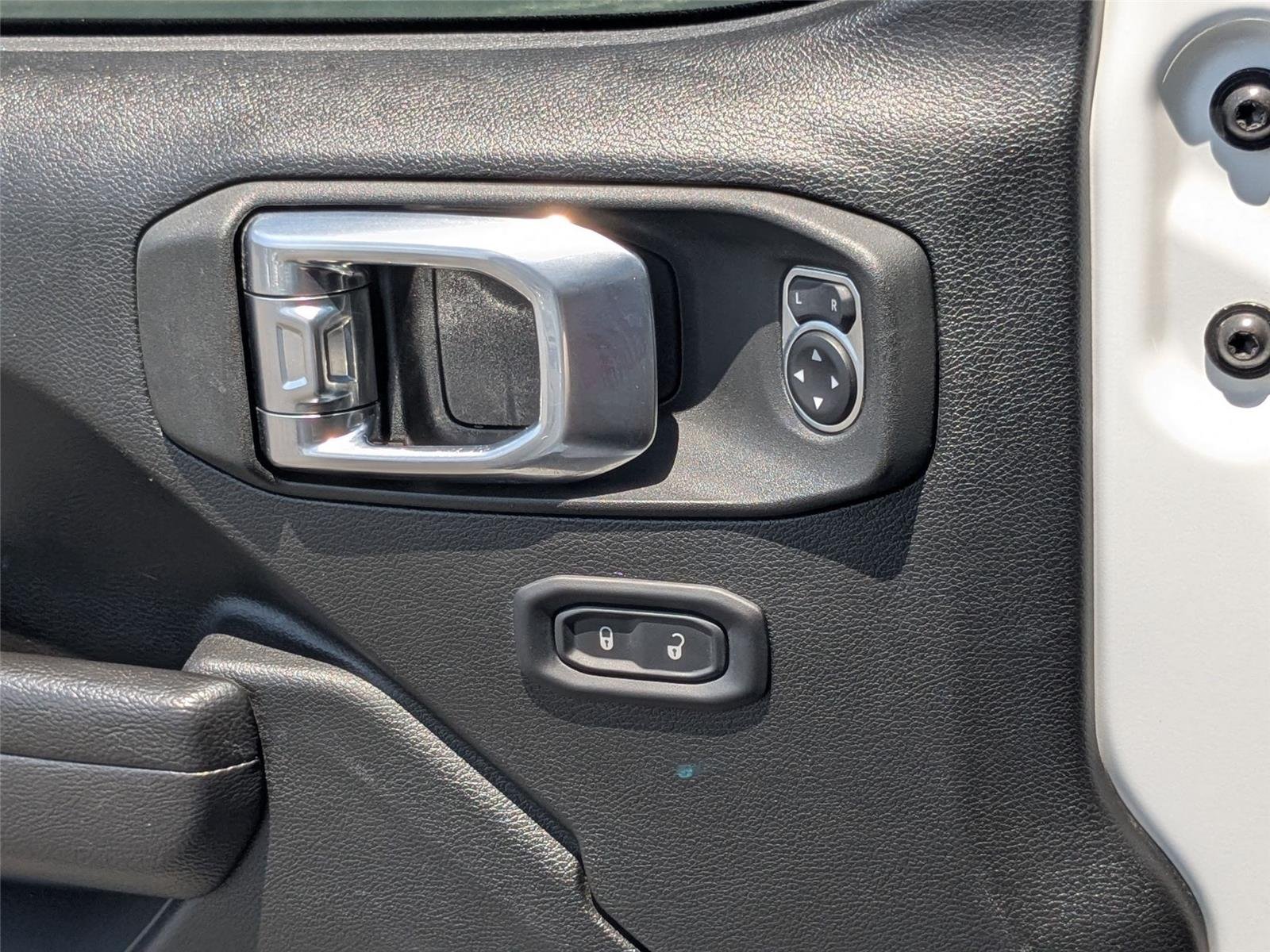 Used 2022 Bright White Clearcoat Jeep Unlimited Sport Altitude image 13
