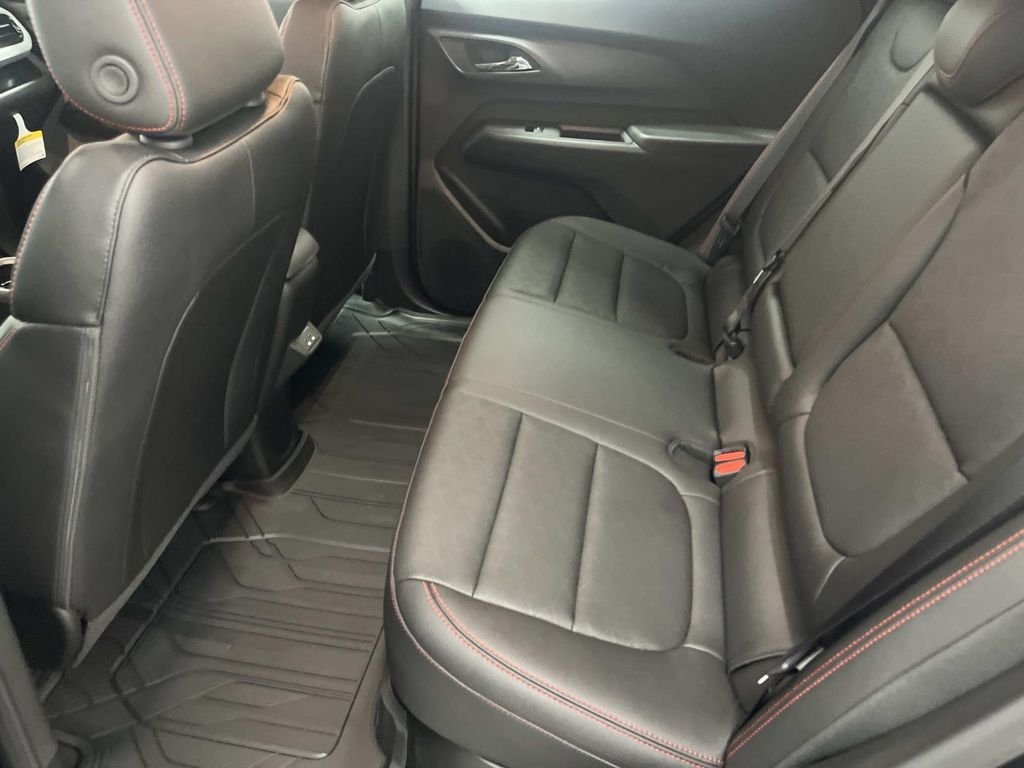 2027 Chevrolet Bolt RS - Photo 13