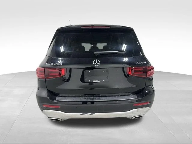 New 2026 Night Black Mercedes-Benz GLB 250 image 6