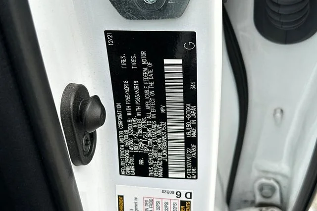 Used 2022  Lexus 460 image 37