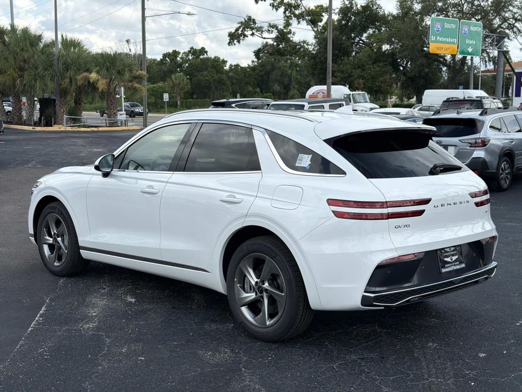 New 2026 White Genesis 2.5T Select image 7