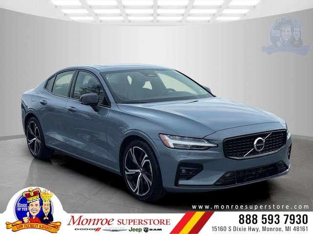 2024 Volvo S60 Plus