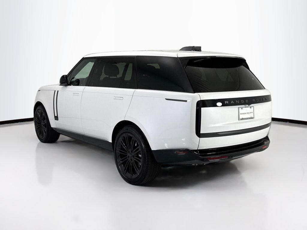 New 2026 Ostuni Pearl White Land Rover SE image 7