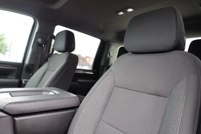 Used 2025 Summit White Chevrolet LT image 20