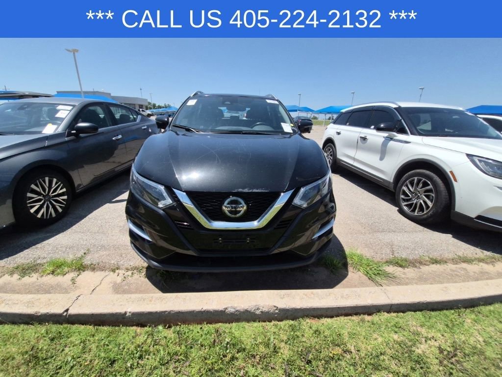 Used 2022  Nissan SL image 19