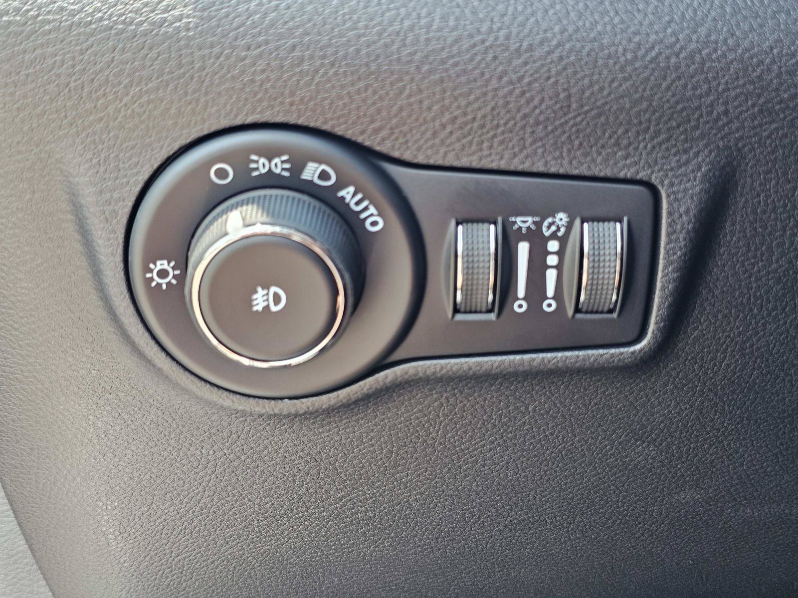 2026 Jeep Compass Latitude Altitude - Photo 18