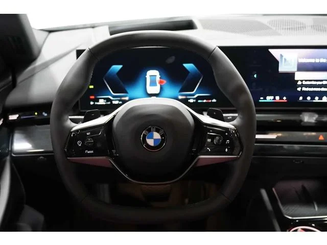 New 2026 Mineral White Metallic BMW 530i image 13