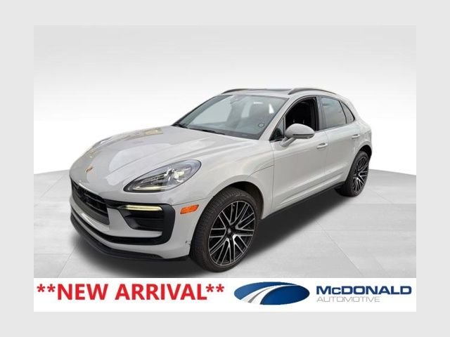 2024 Porsche Macan Base