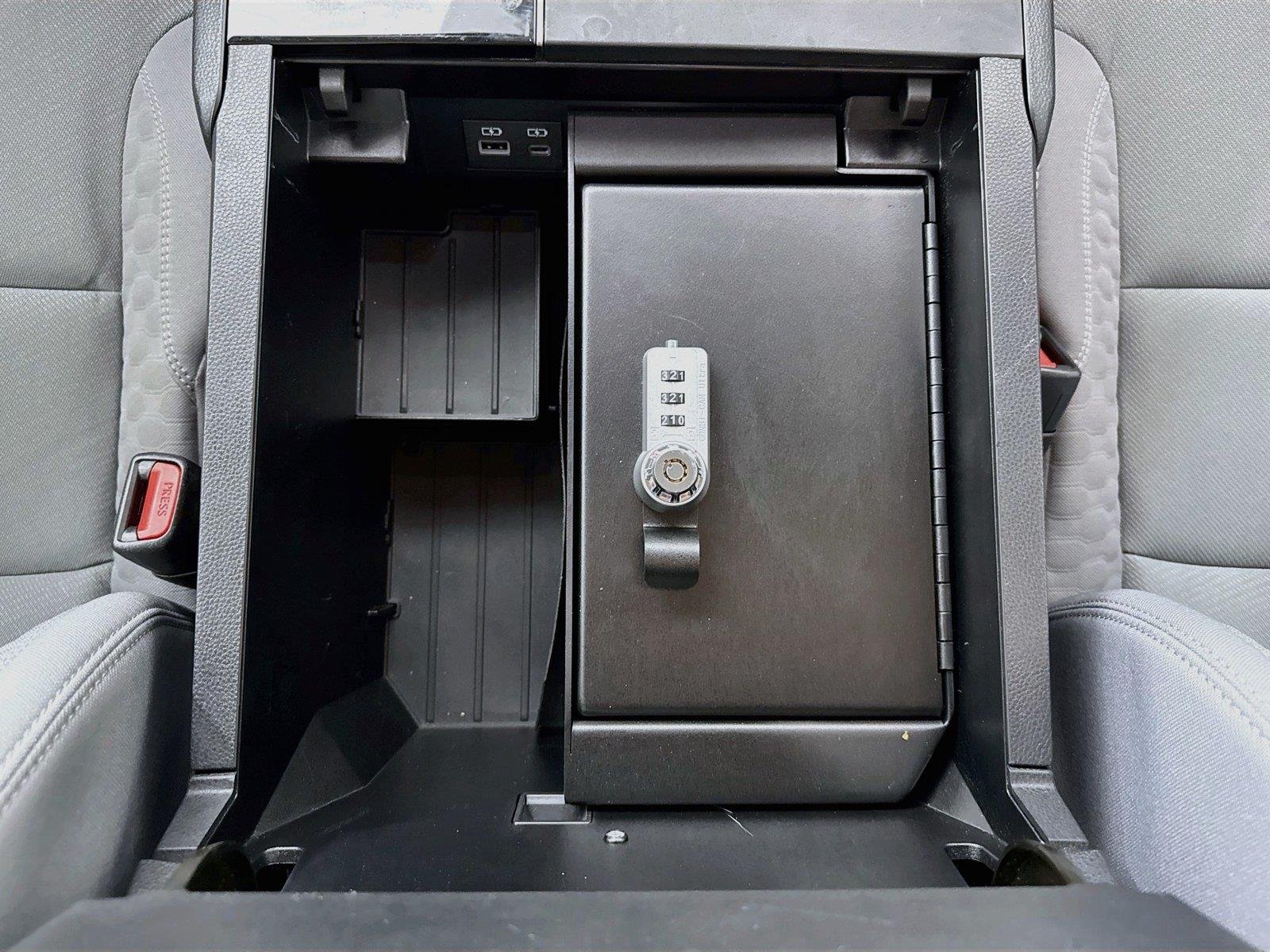 Used 2024 Ice Cap Toyota SR5 image 32