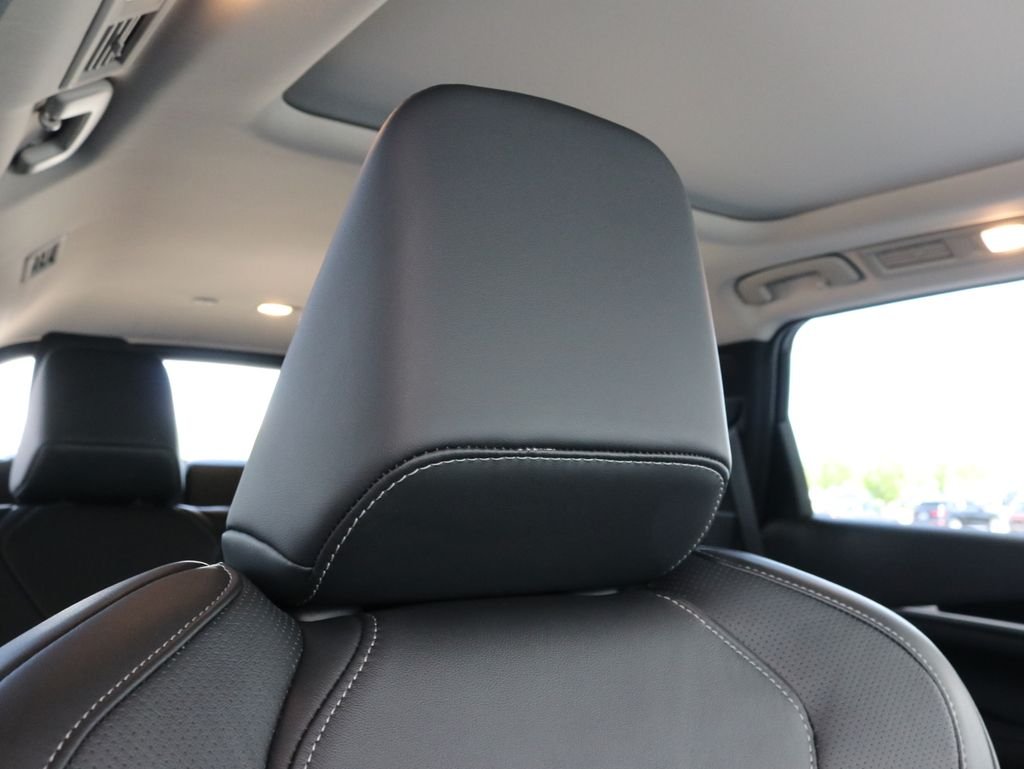 Certified Used 2025 Black INFINITI PURE image 51