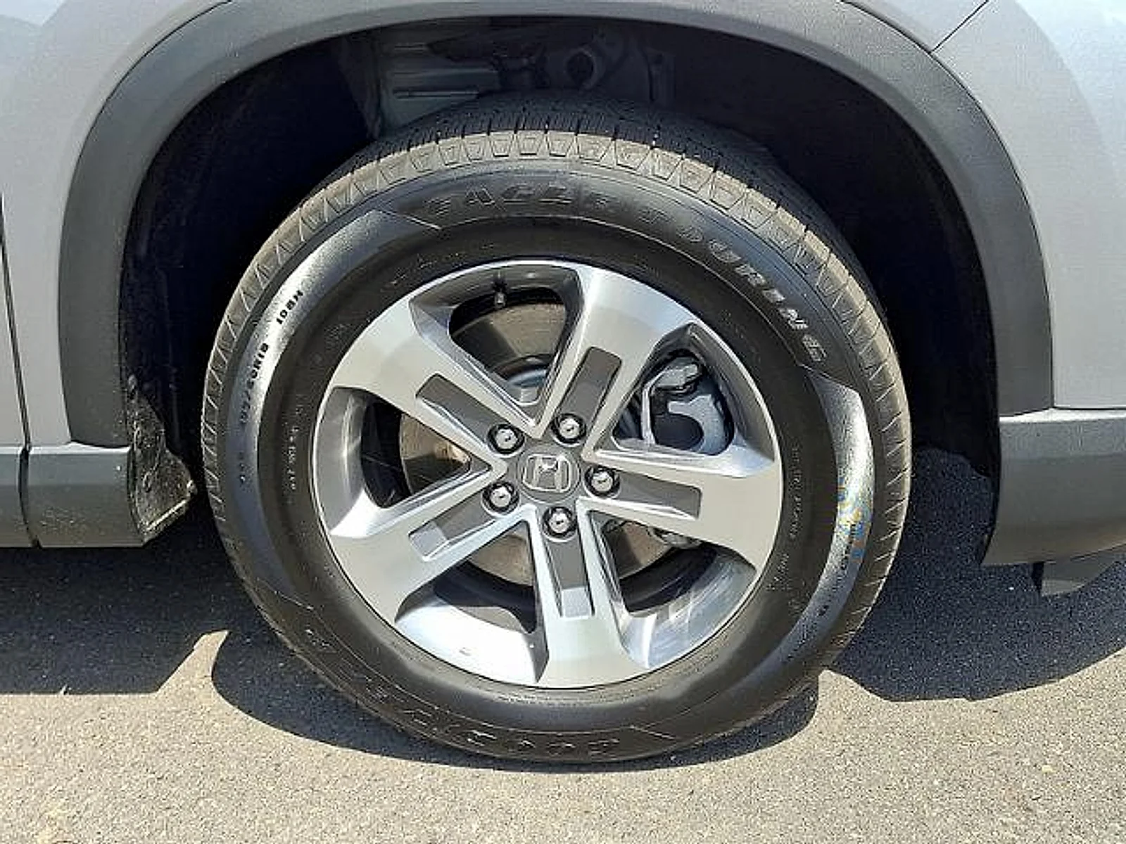 Used 2025 Lunar Silver Metallic Honda EX-L image 25