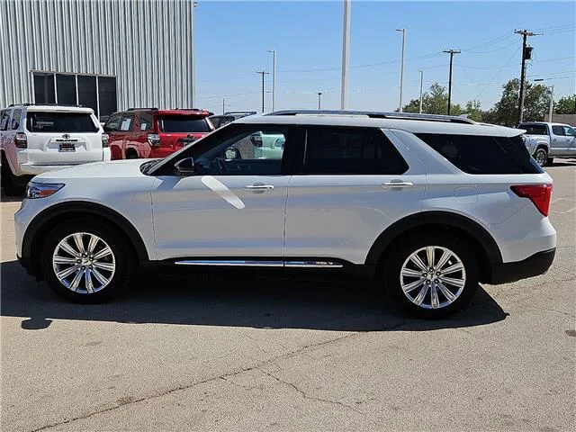 Used 2021 Oxford White Ford Limited 4x2 image 2