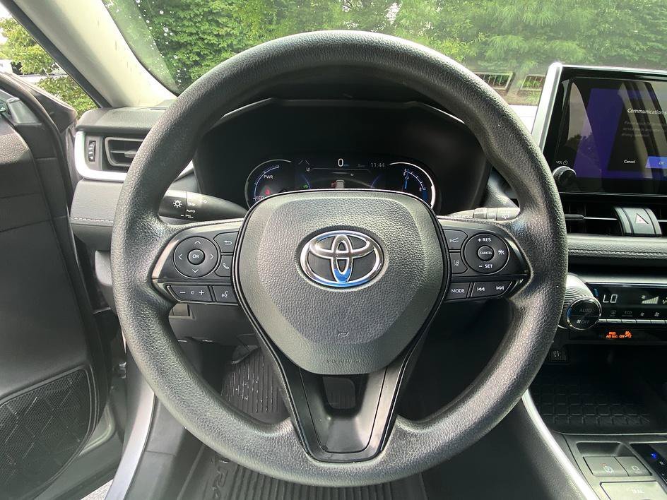 Used 2024 Silver Sky Metallic Toyota Hybrid XLE image 13
