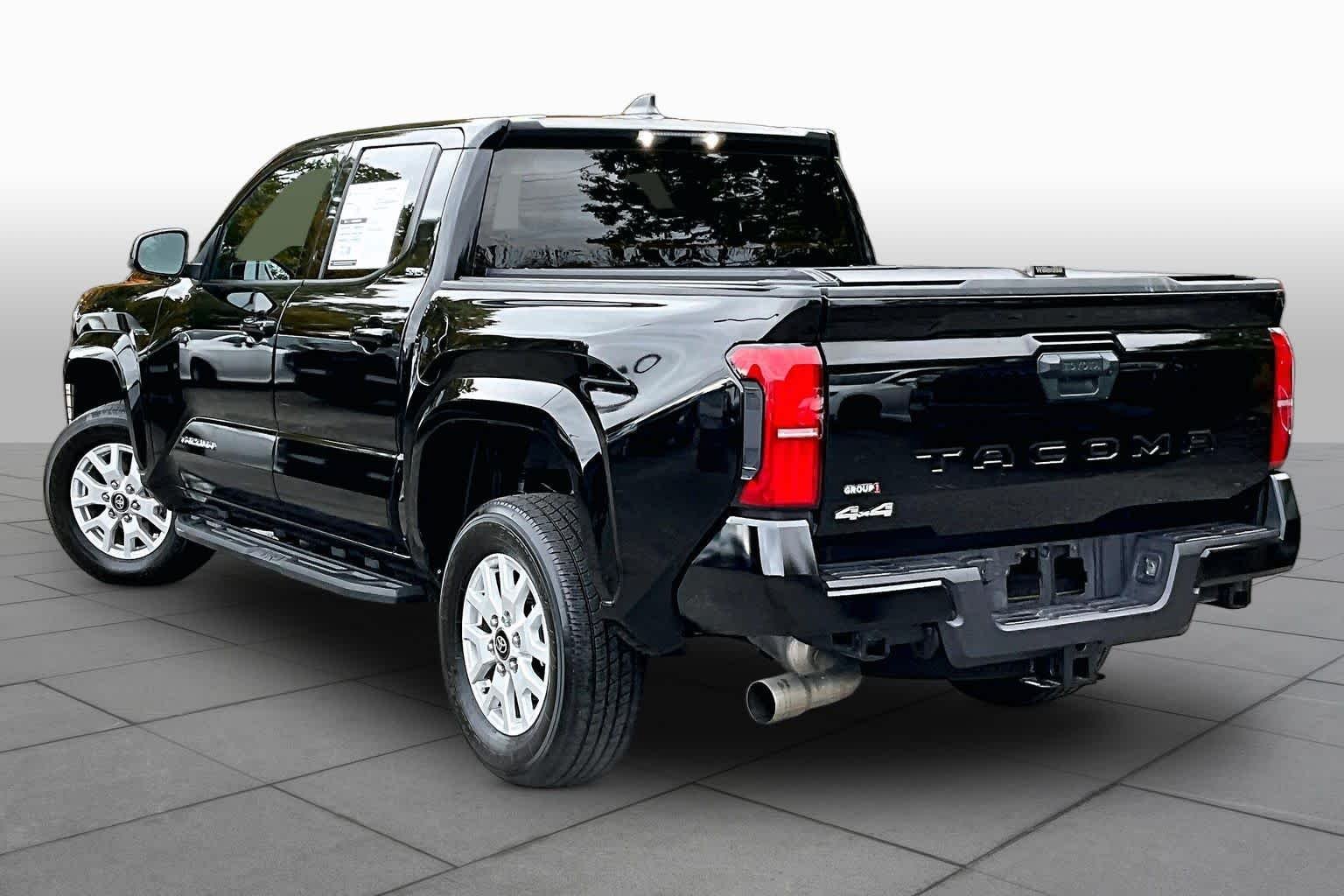 Used 2025 Black Toyota SR5 image 12