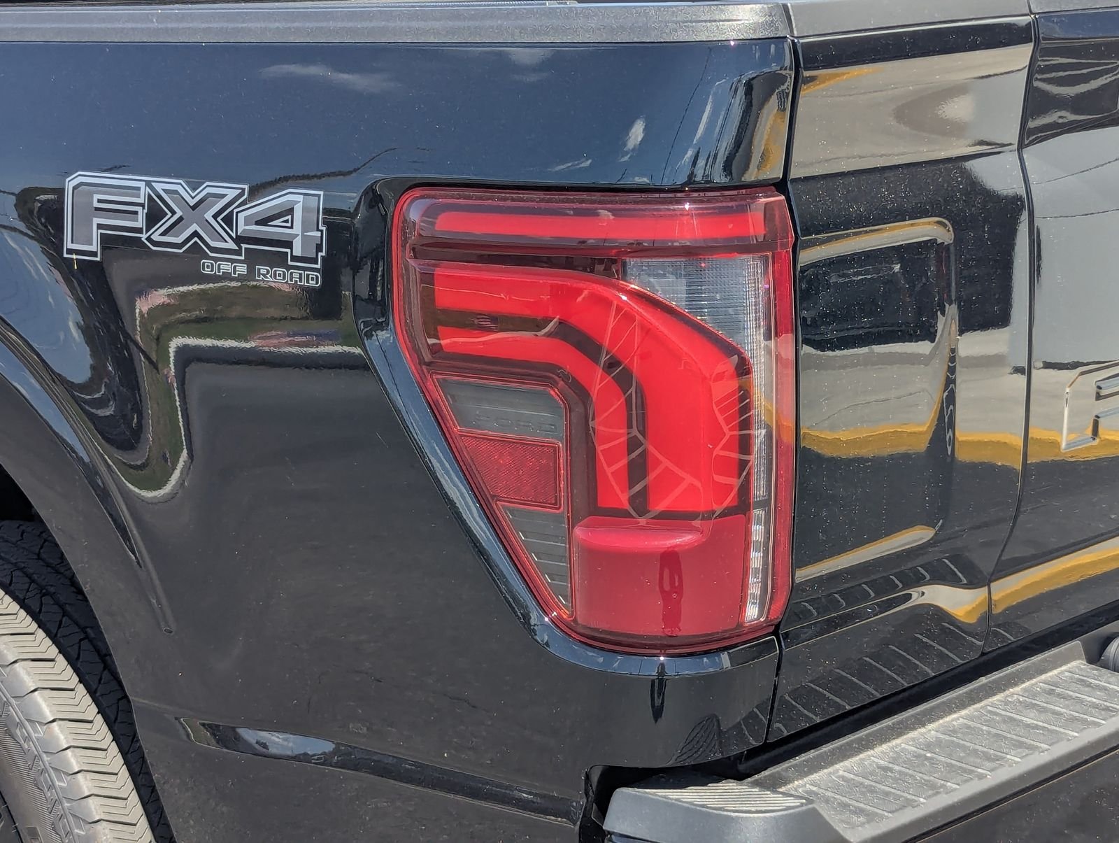 Certified Used 2024 Black Metallic Ford Lariat image 13